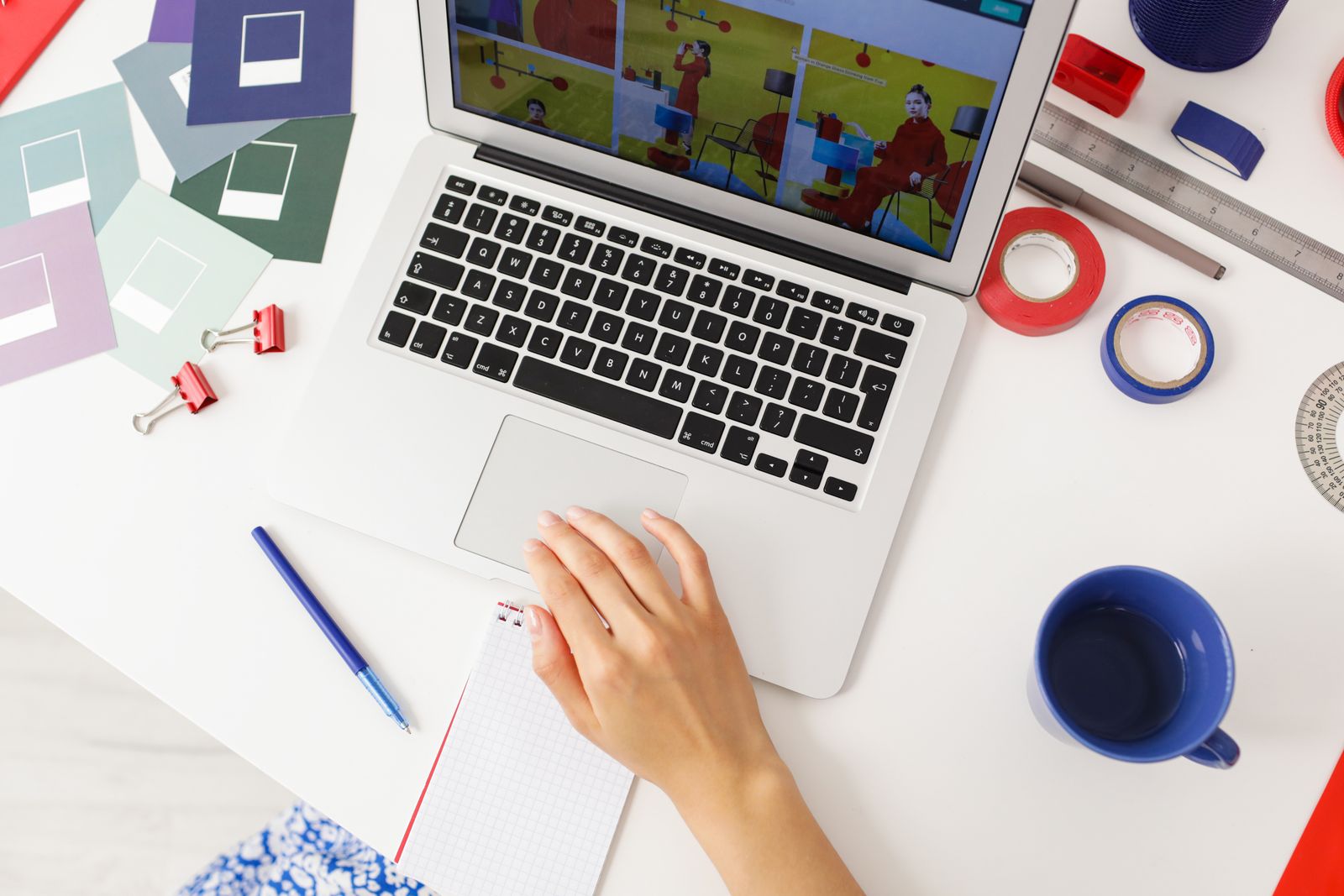 Creazione di artefatti culturali con Canva - Un laboratorio interattivo per docenti